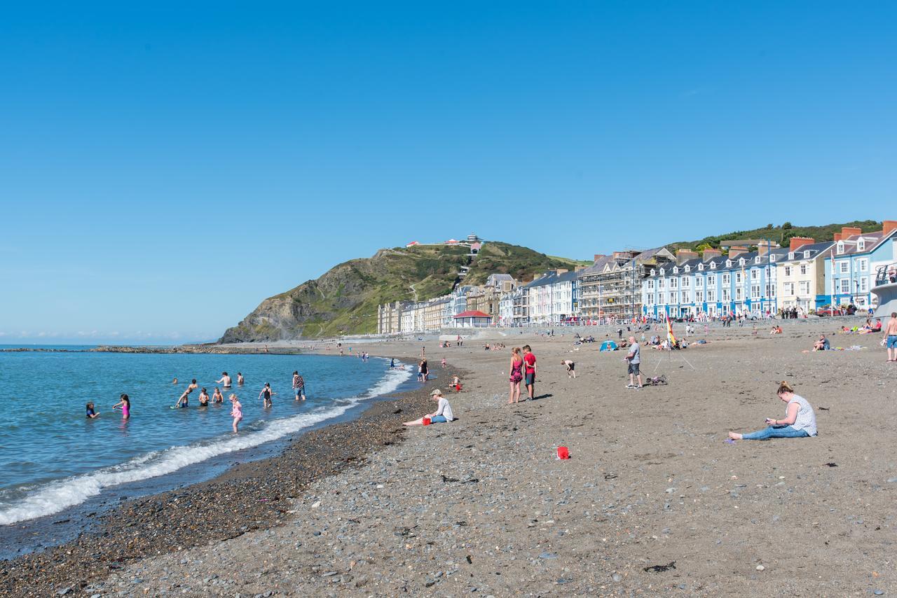 Cwtch Apartment By The Sea Aberystwyth Exterior photo